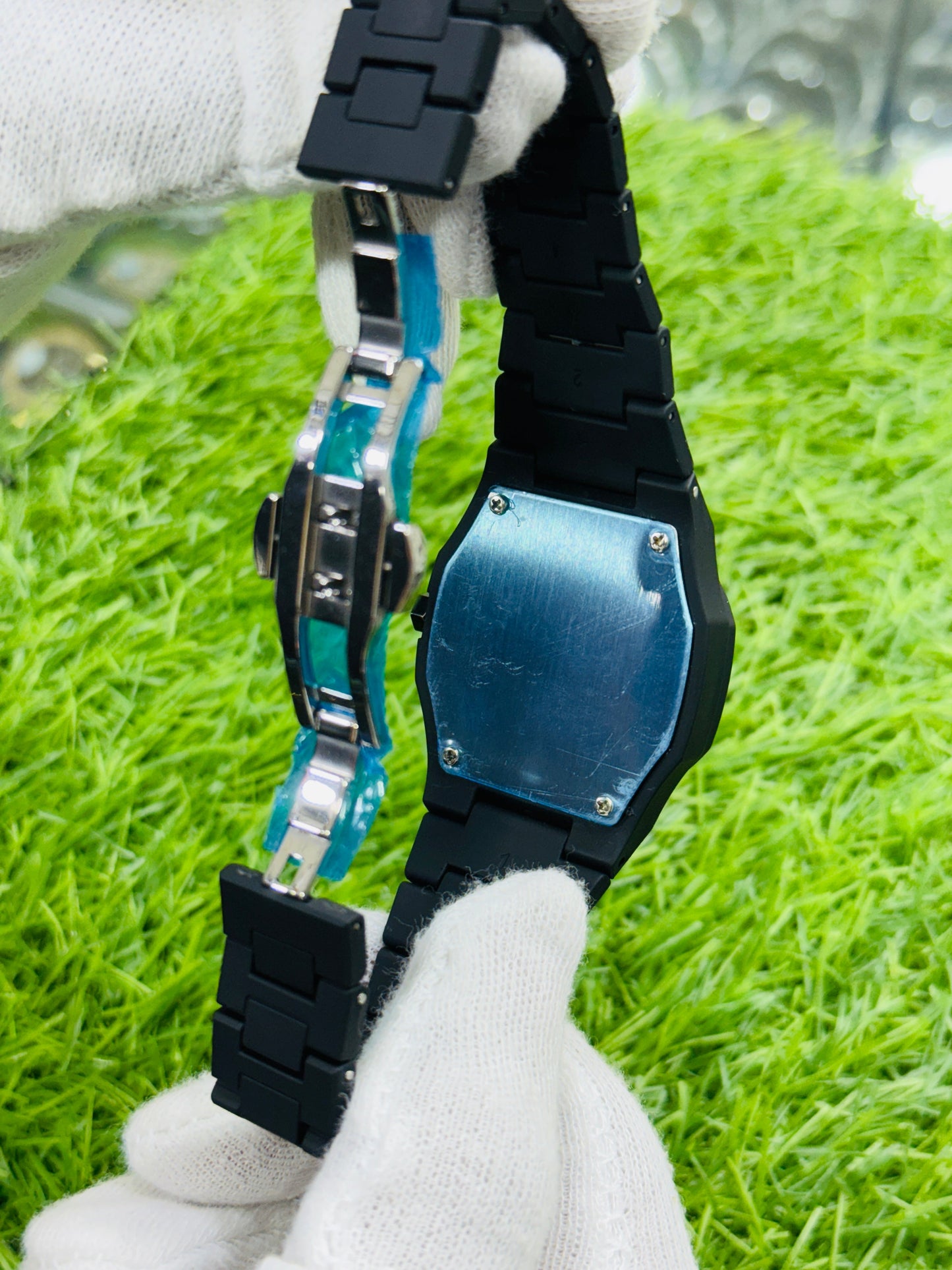 Aura Watch with Arabic Dial