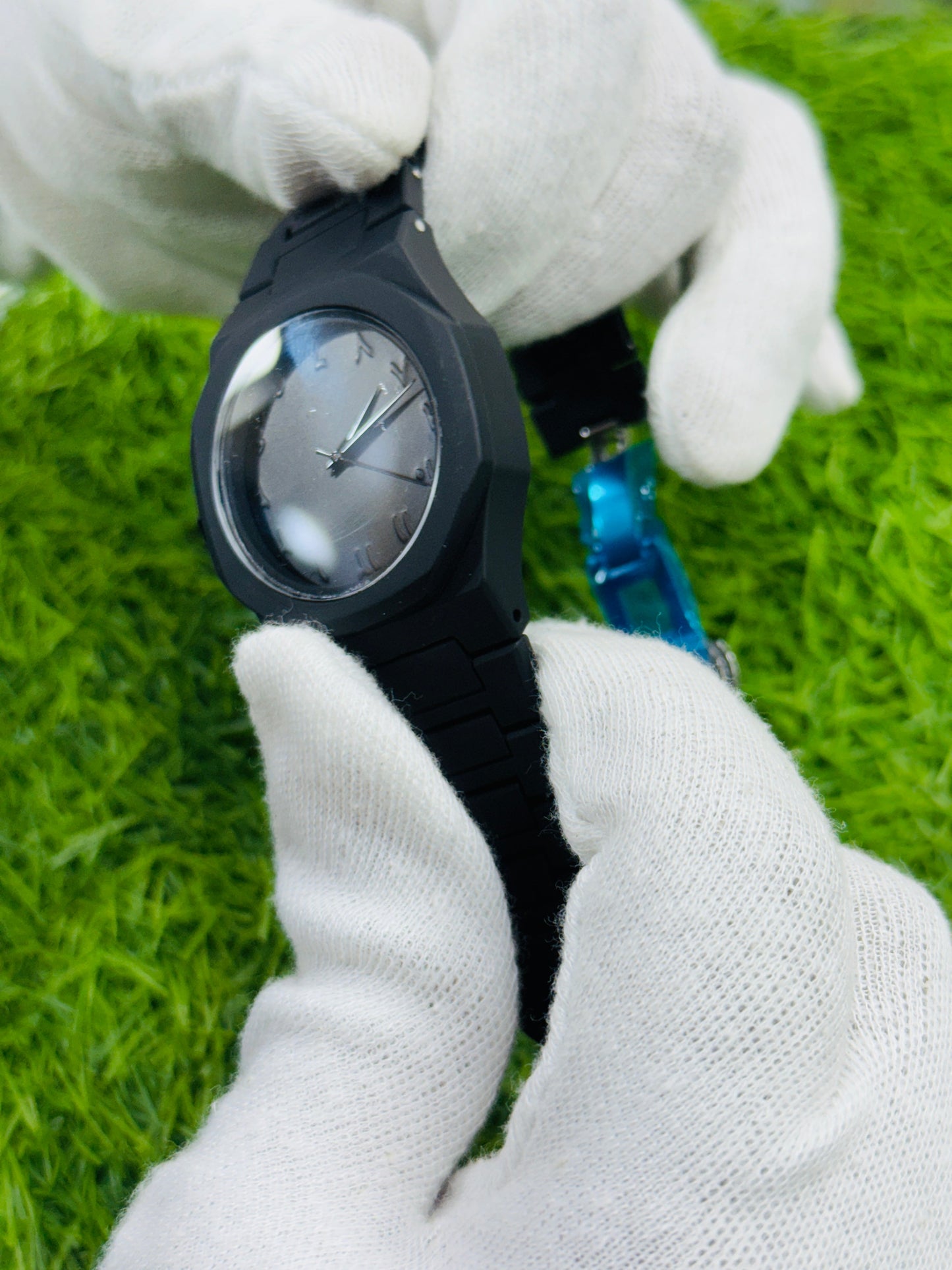 Aura Watch with Arabic Dial